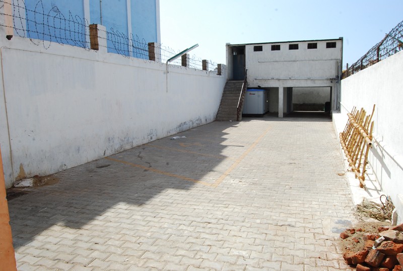 karthik mahal